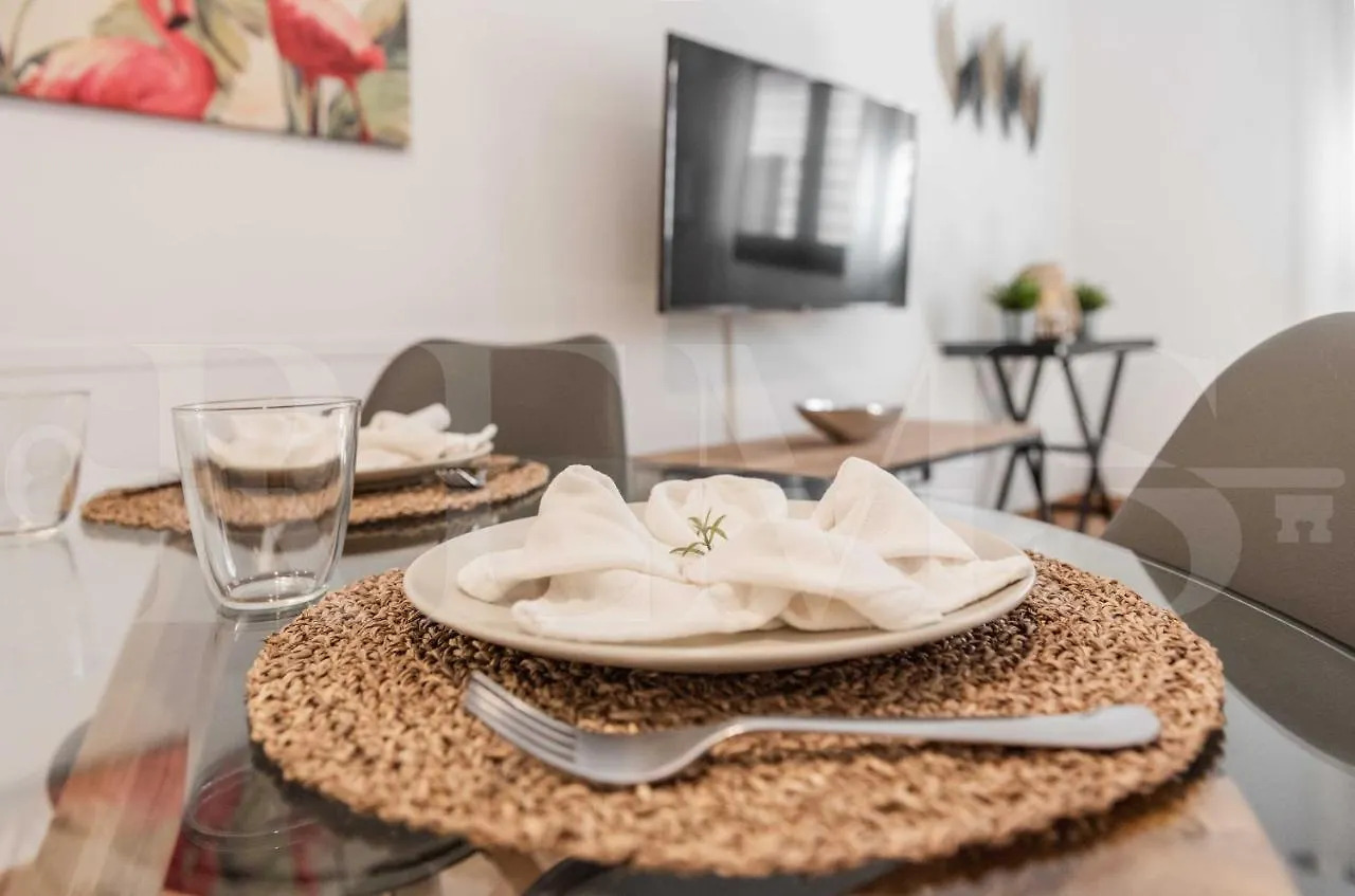 3Br Apartment With Parking And Patio In The Center By Rems Malaga Spain