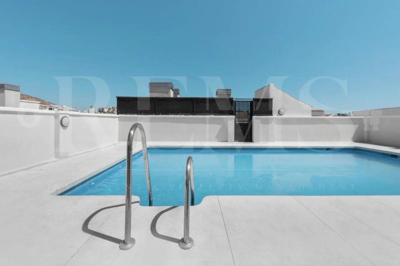 3Br Apartment With Parking And Patio In The Center By Rems Malaga Spain